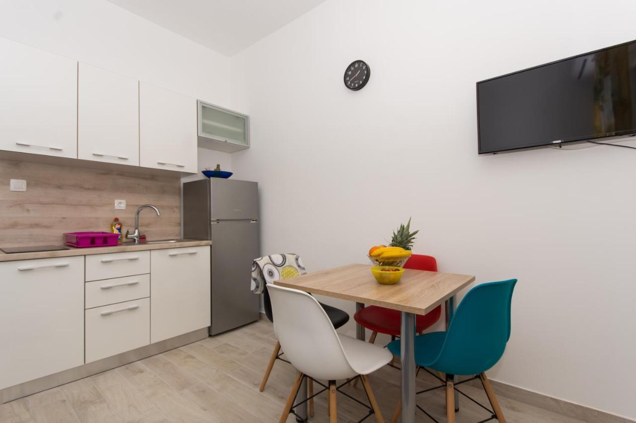 Apartments Ploka Okrug Gornji Exterior foto