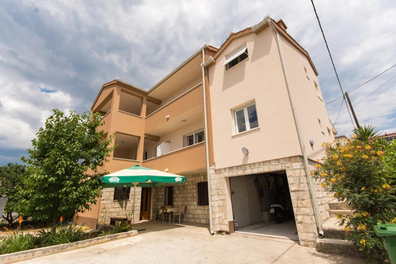 Apartments Ploka Trogir Exterior foto