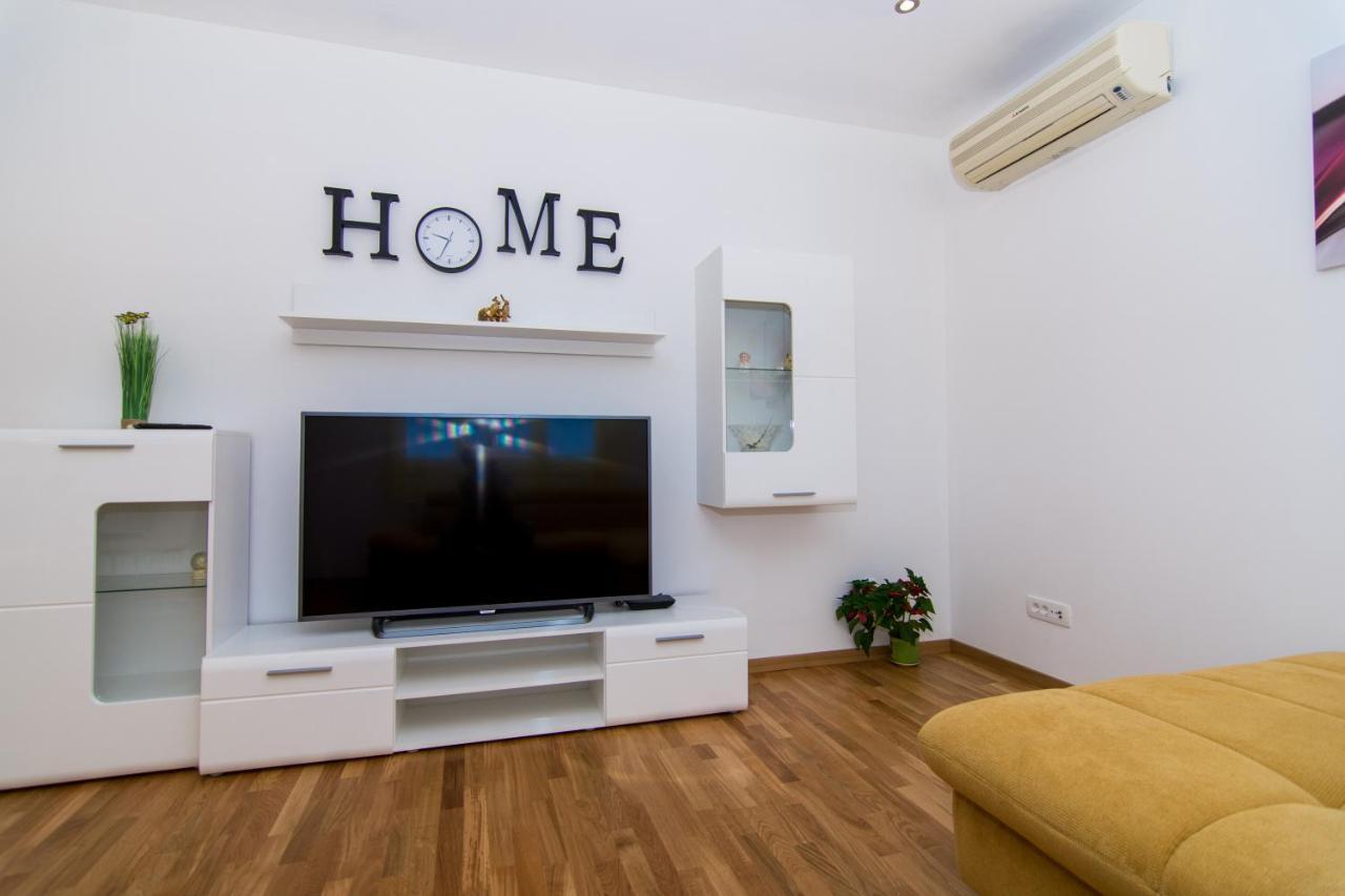 Apartments Ploka Okrug Gornji Exterior foto