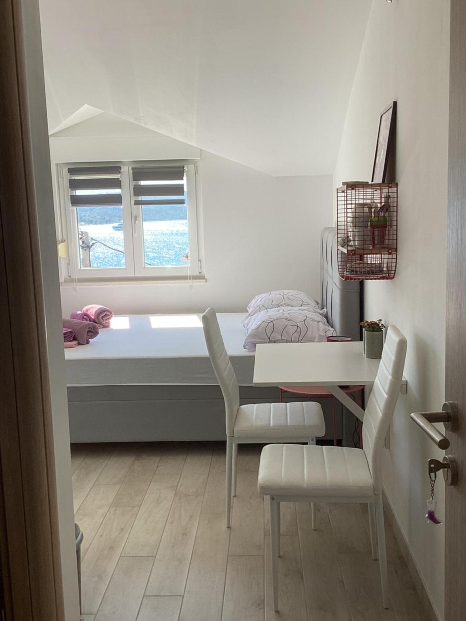 Apartments Ploka Okrug Gornji Exterior foto